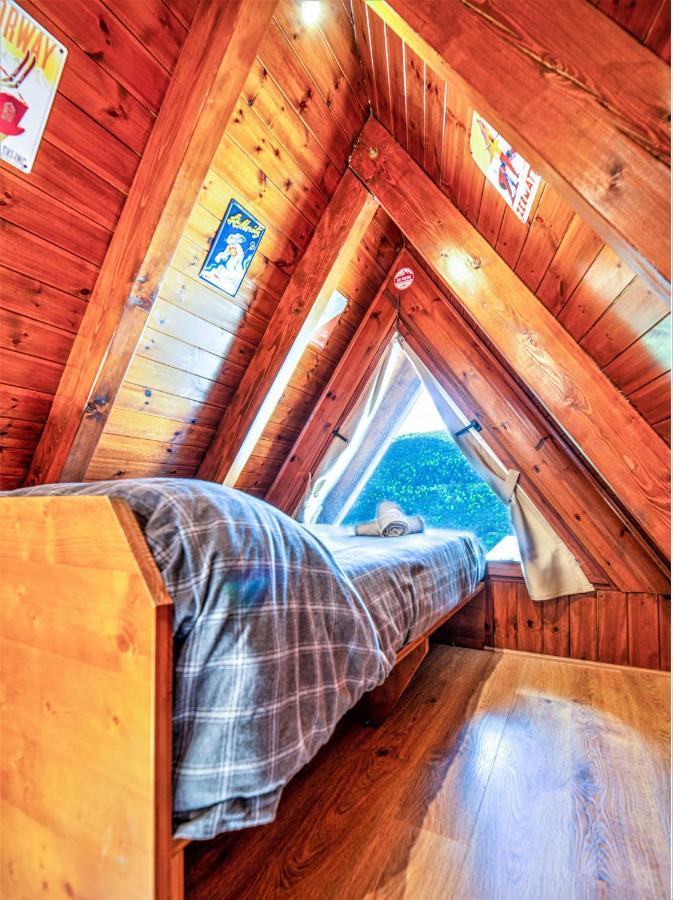 Apartamentos Aran Montcorbau 外观 照片