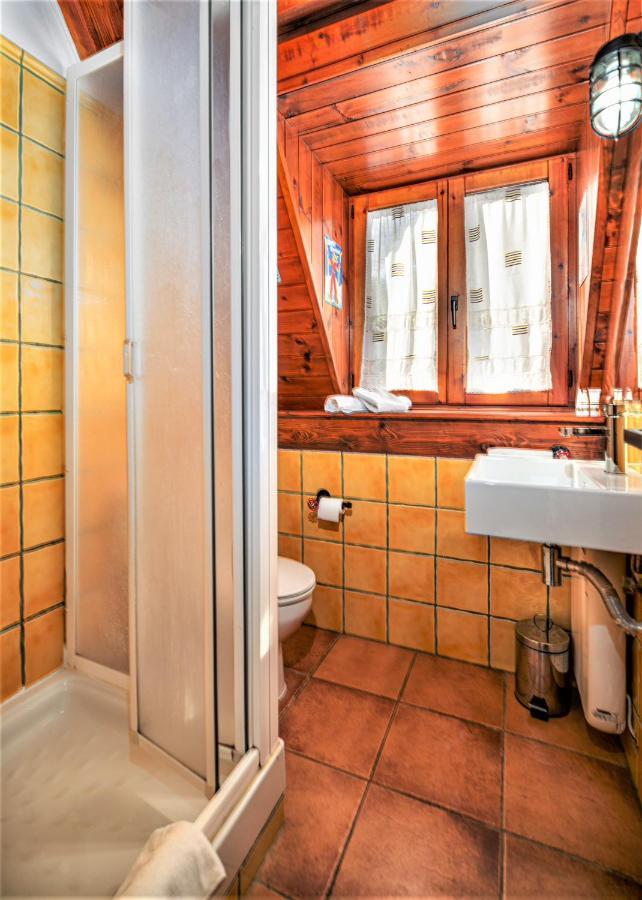 Apartamentos Aran Montcorbau 外观 照片