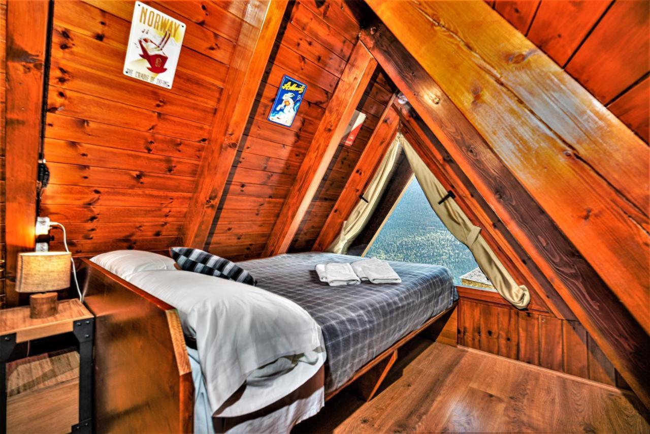 Apartamentos Aran Montcorbau 外观 照片